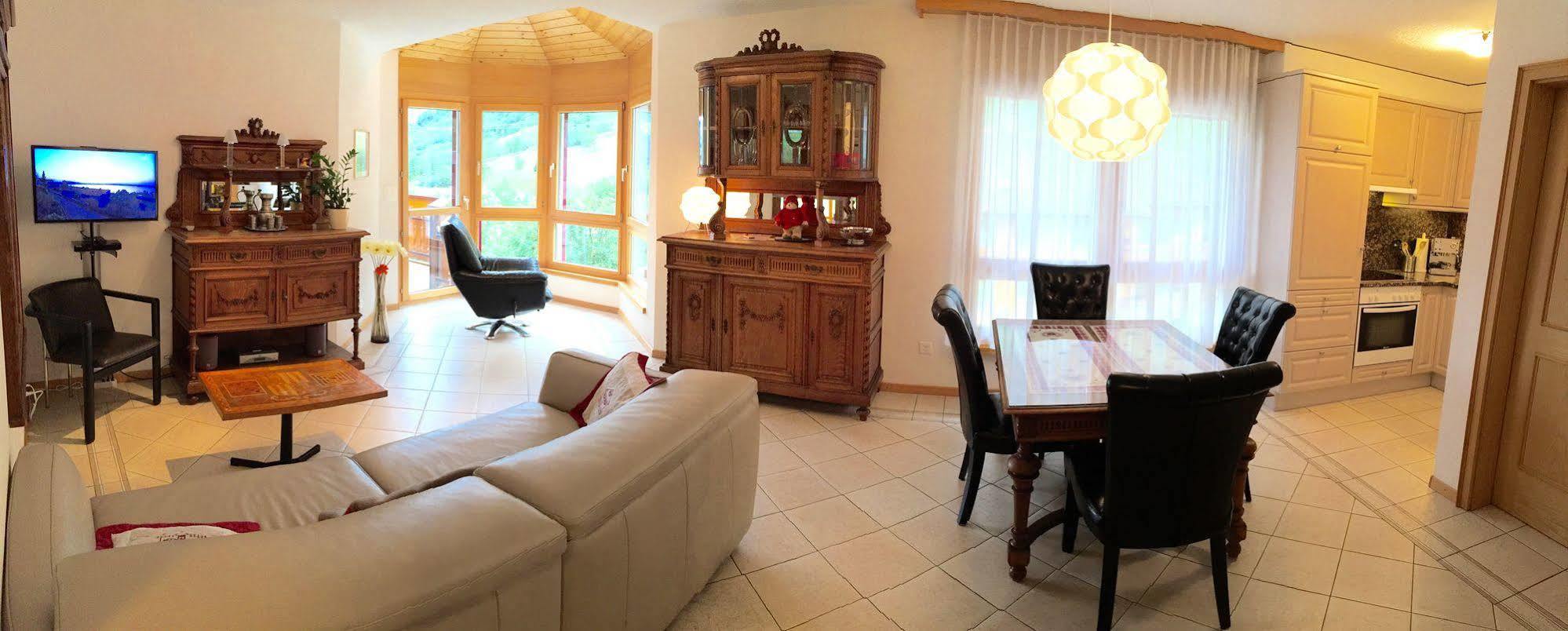 Chateau Leukerbad Esterno foto
